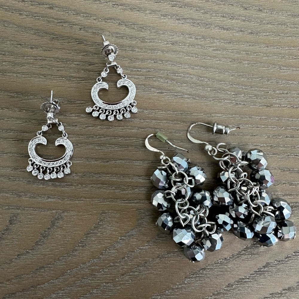 3 Pairs of Earrings - Picture 3 of 3